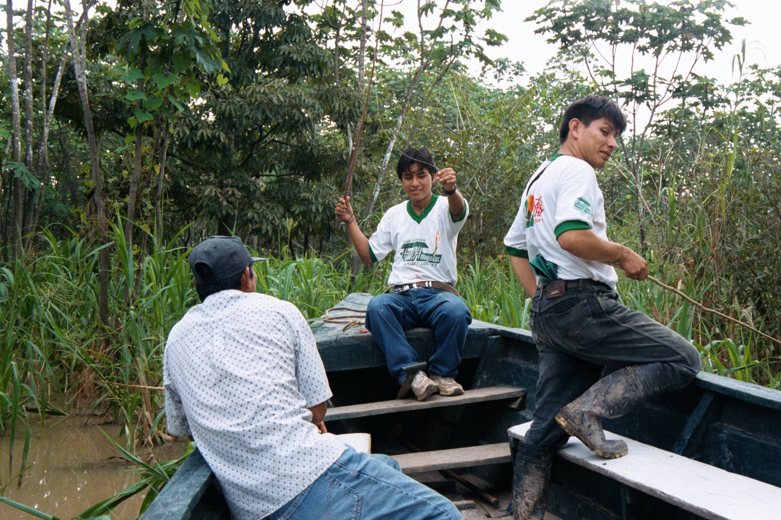Fishing in Amazon river on Sinchucuy lodge jungle trek - feb 2002