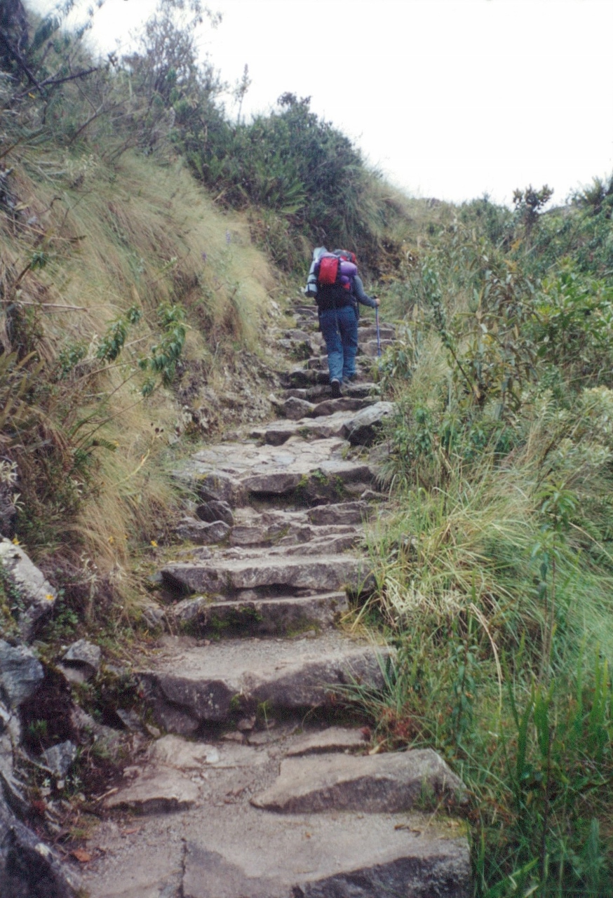climbing inca trail machu picchu peru apr 2001