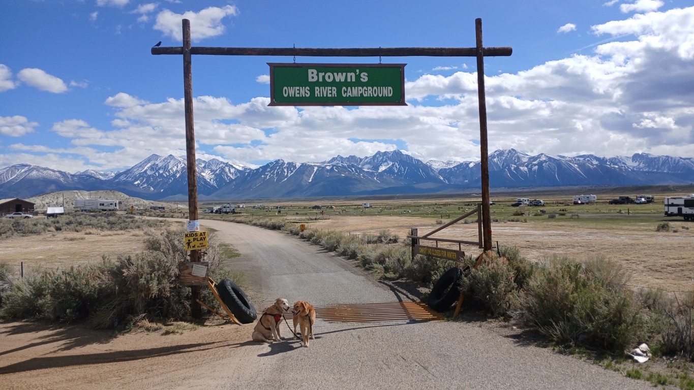 Mammoth Lakes California - May 2025
