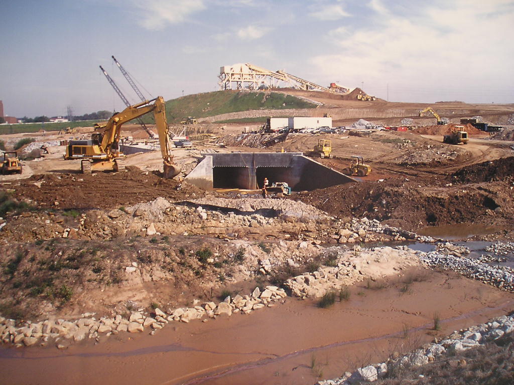 atlanta hartsfield airport 5th runway construction photos jul 2003