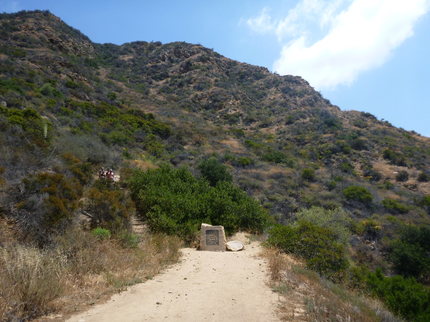 Hike to Hollywood Sign - Los Angeles California - May 2016