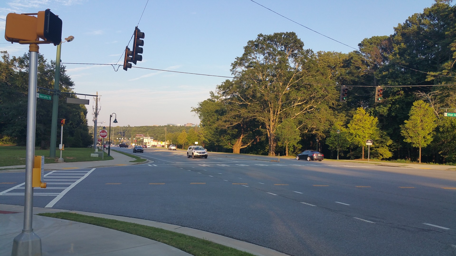 Abernathy Rd - Sandy Springs, Georgia - Aug 2017