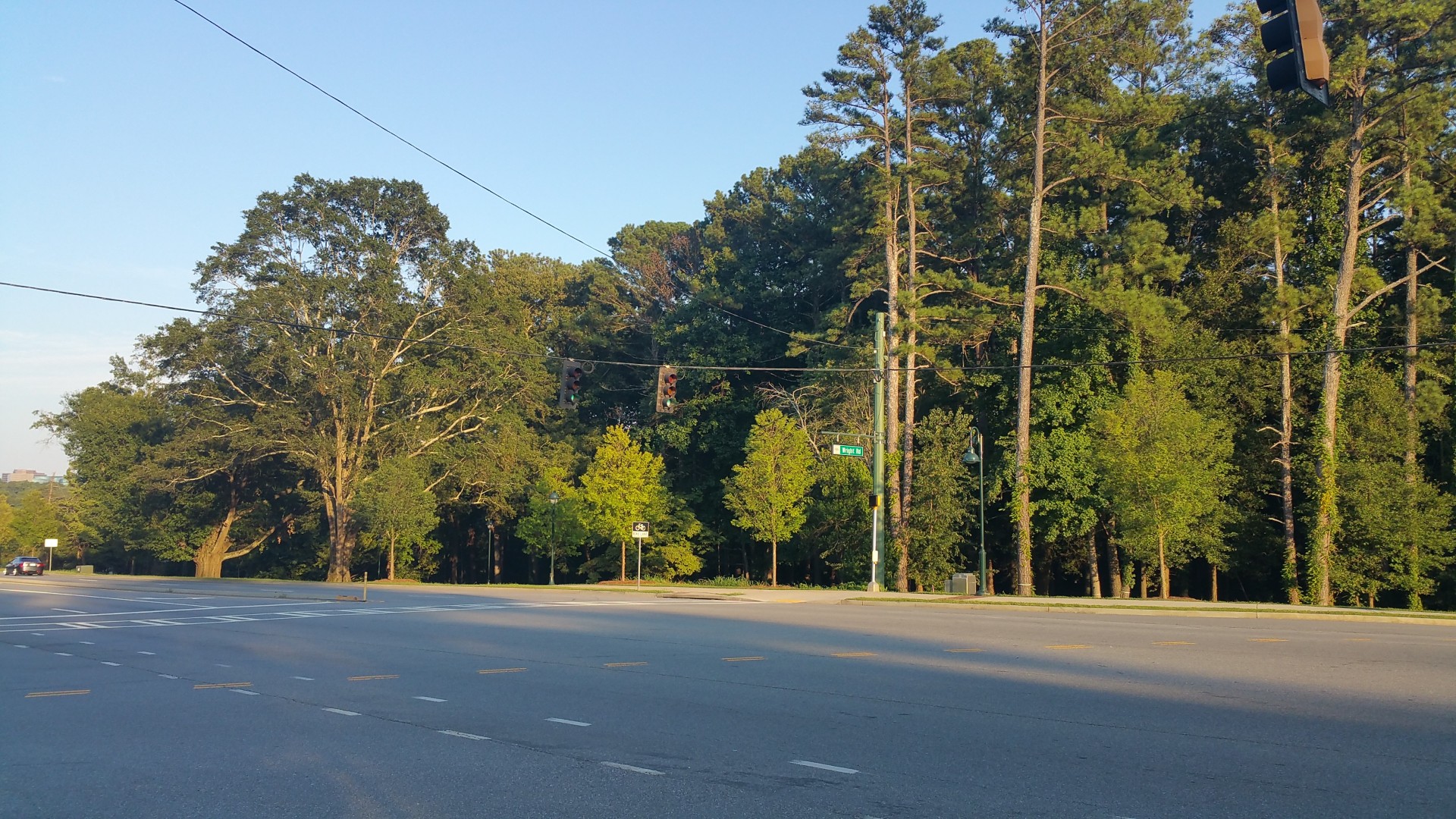 Abernathy Rd - Sandy Springs, Georgia - Aug 2017