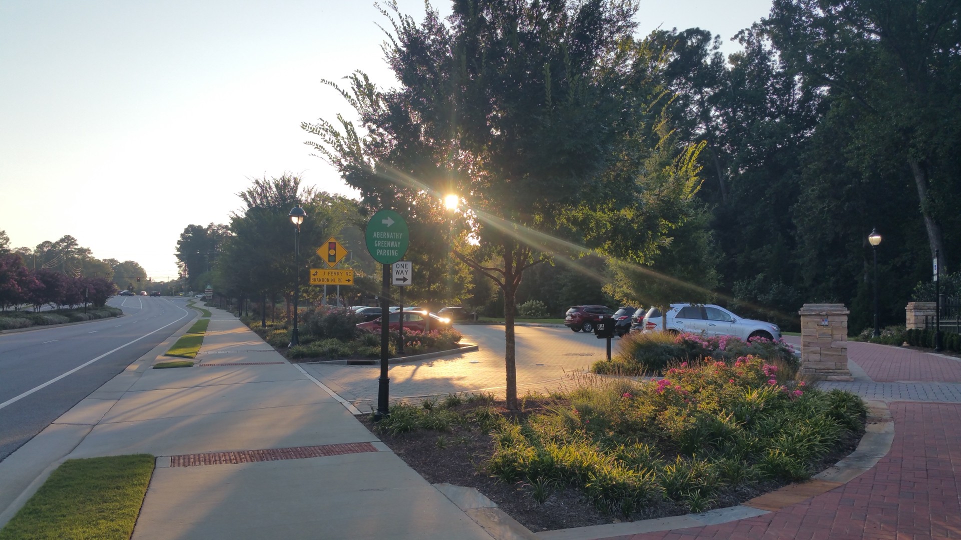 Abernathy Rd - Sandy Springs, Georgia - Aug 2017