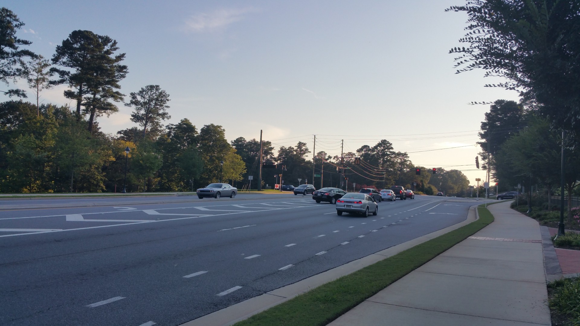 Abernathy Rd - Sandy Springs, Georgia - Aug 2017
