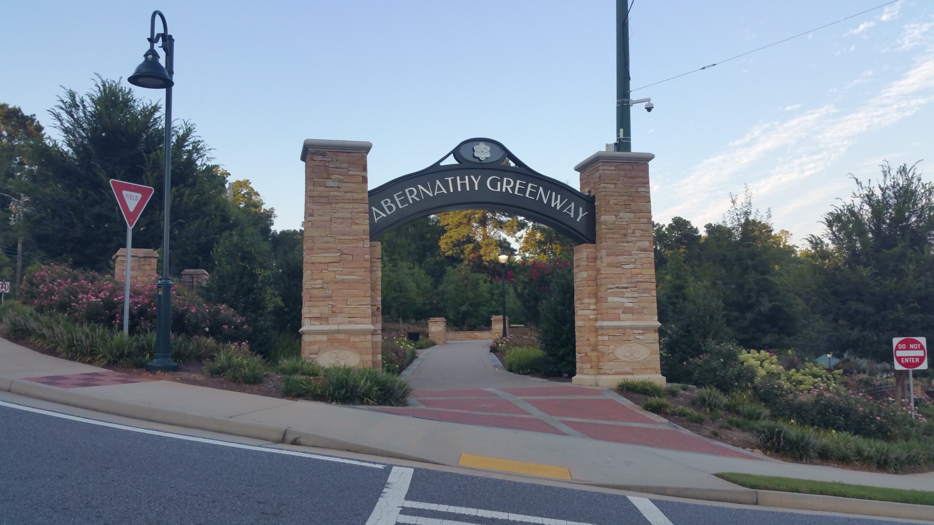 Abernathy Rd - Sandy Springs, Georgia - Aug 2017