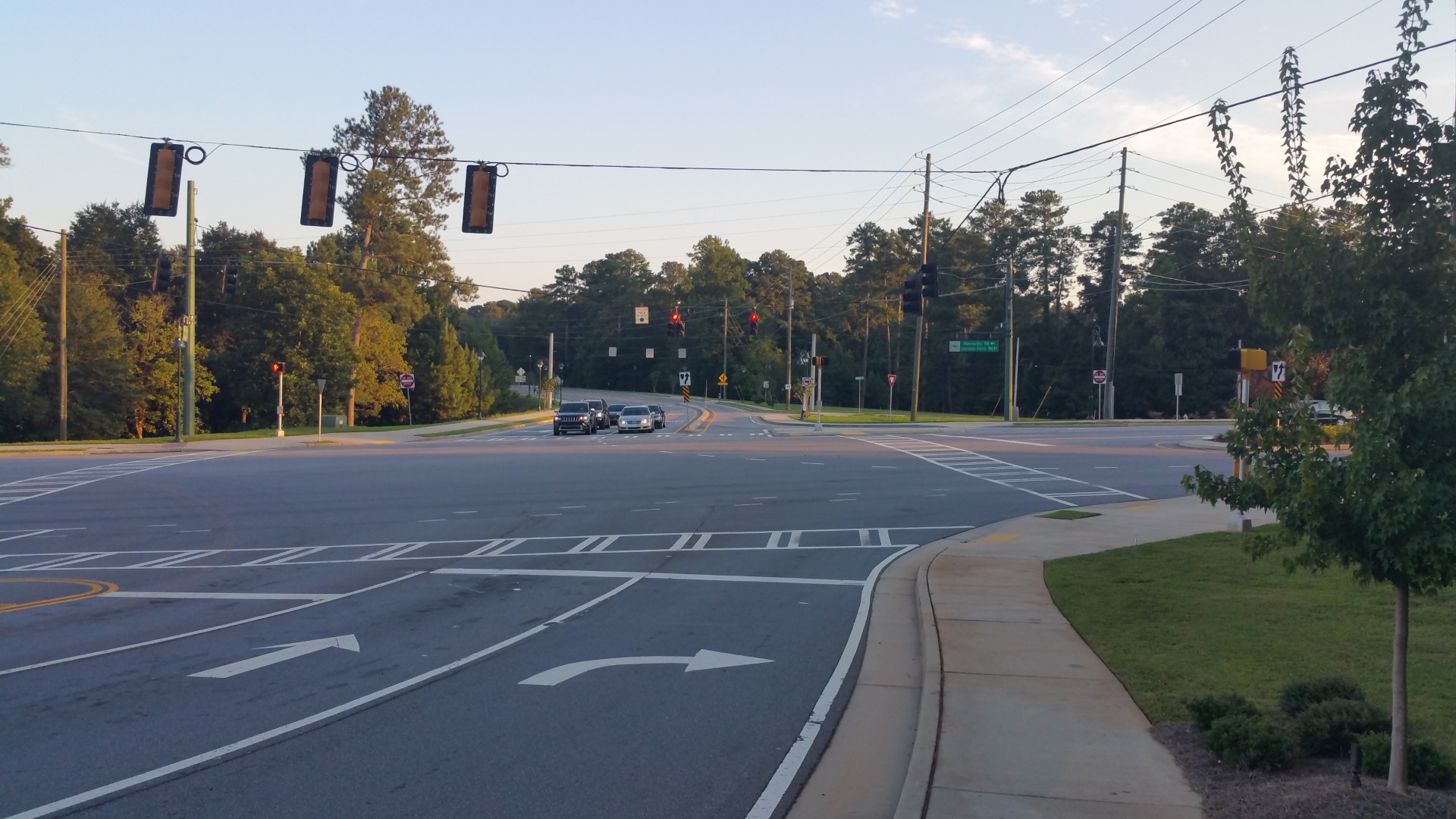 Abernathy Rd - Sandy Springs, Georgia - Aug 2017
