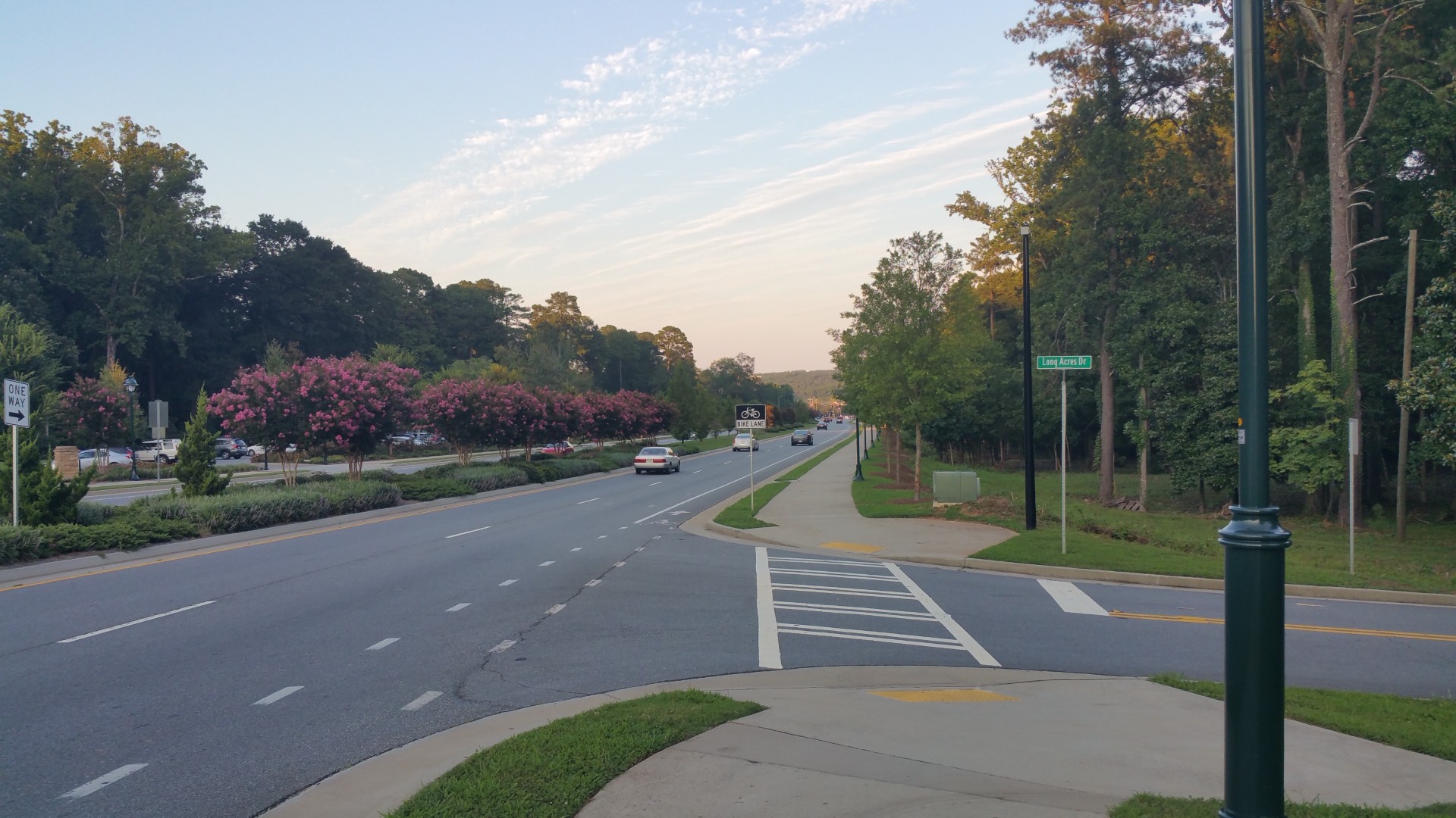 Abernathy Rd - Sandy Springs, Georgia - Aug 2017