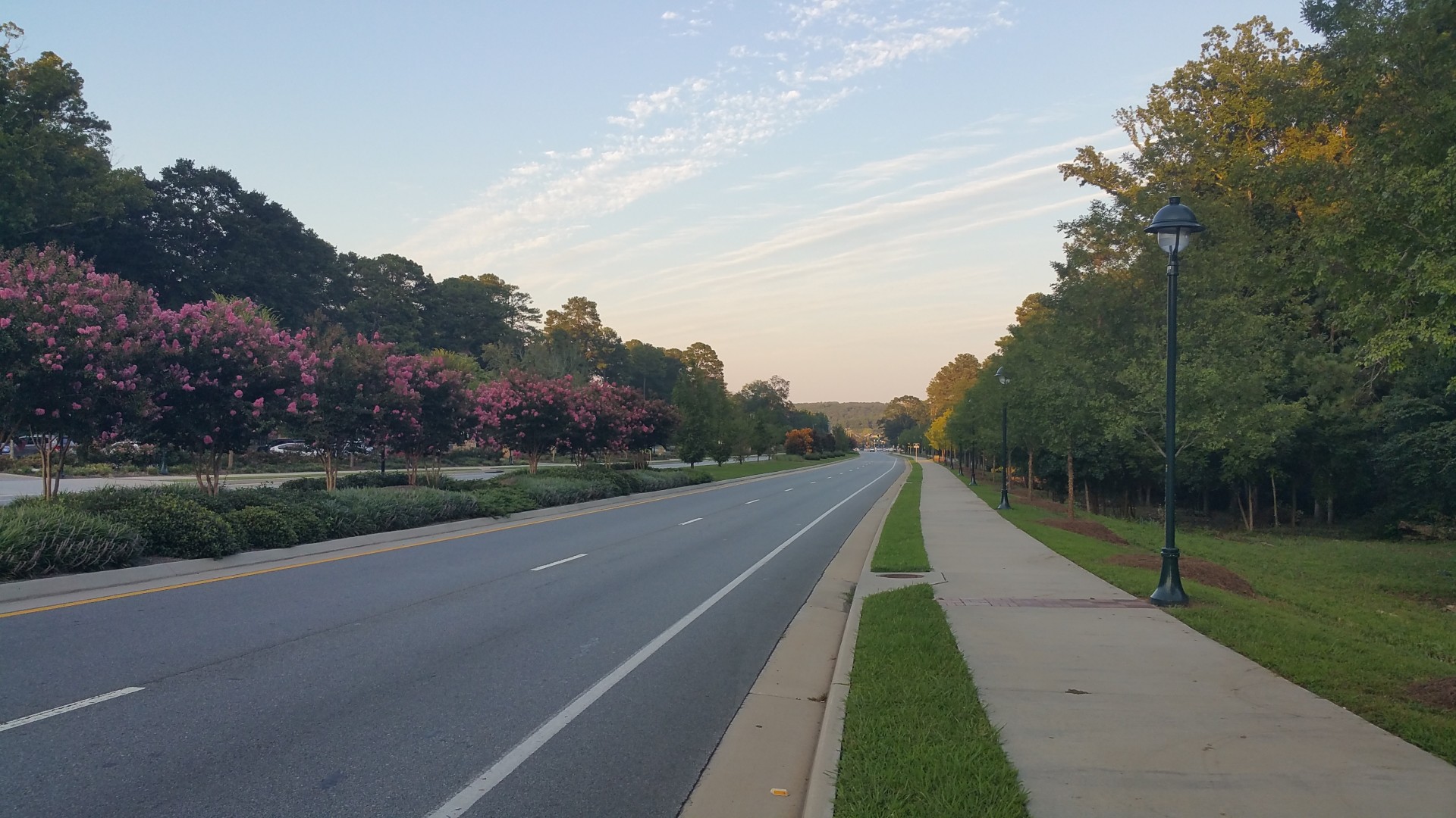 Abernathy Rd - Sandy Springs, Georgia - Aug 2017