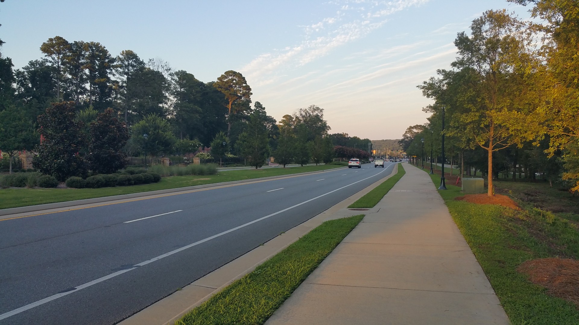 Abernathy Rd - Sandy Springs, Georgia - Aug 2017