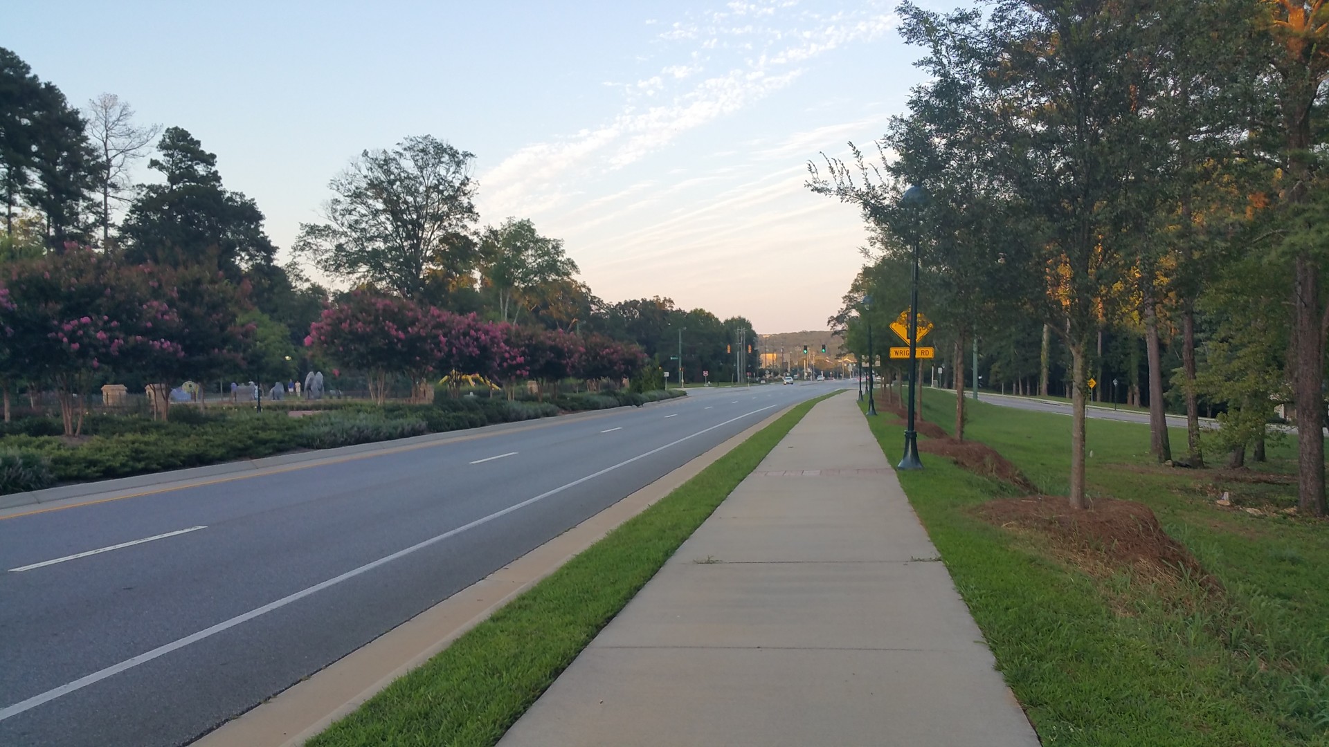 Abernathy Rd - Sandy Springs, Georgia - Aug 2017