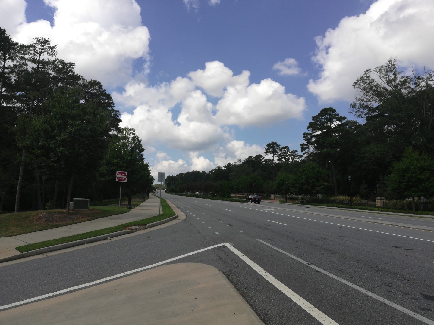 Abernathy Rd - Sandy Springs, Georgia - Sep 2018