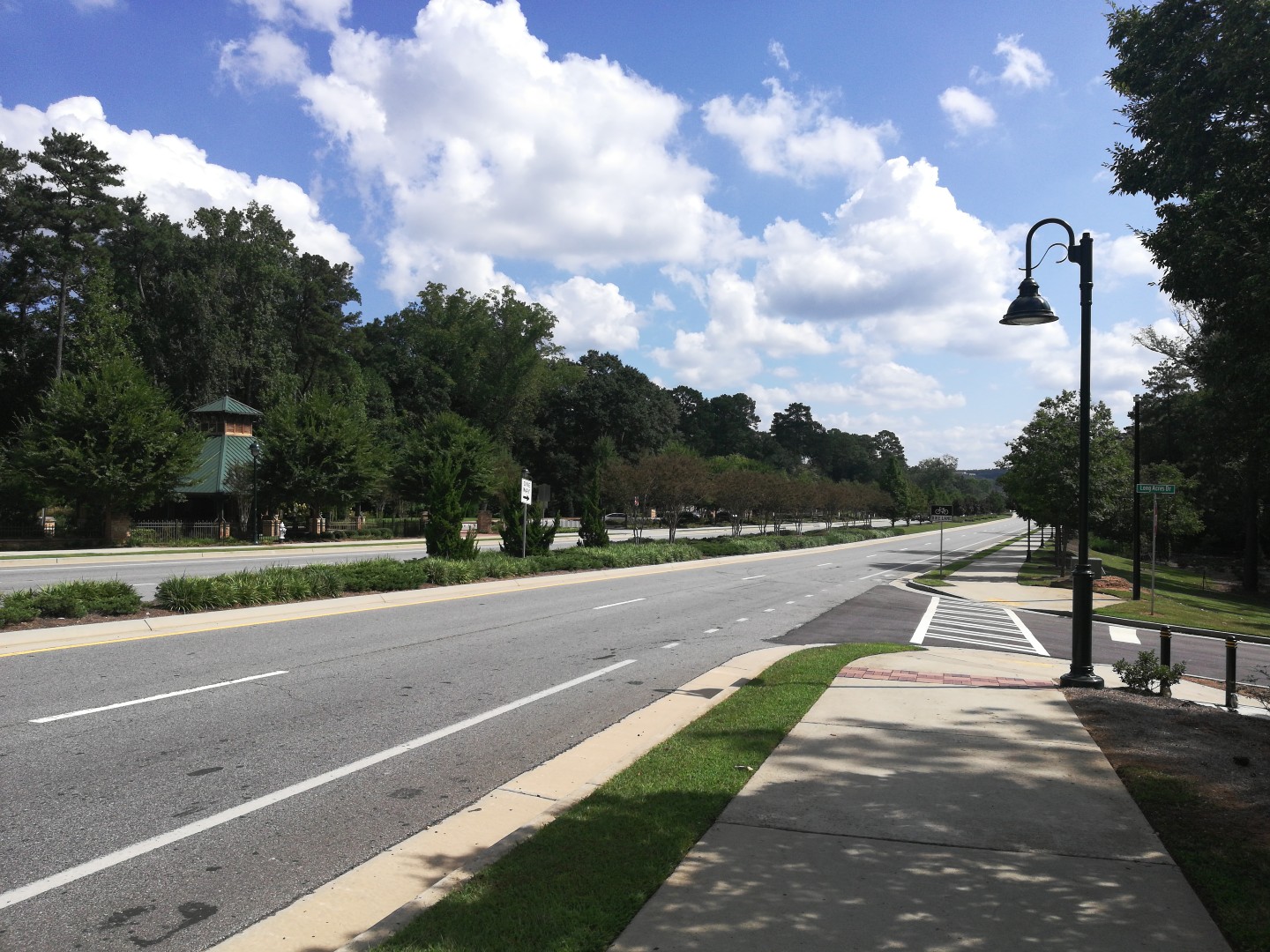 Abernathy Rd - Sandy Springs, Georgia - Sep 2018