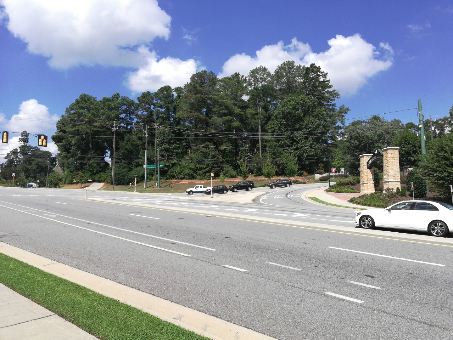 Abernathy Rd - Sandy Springs, Georgia - Sep 2018
