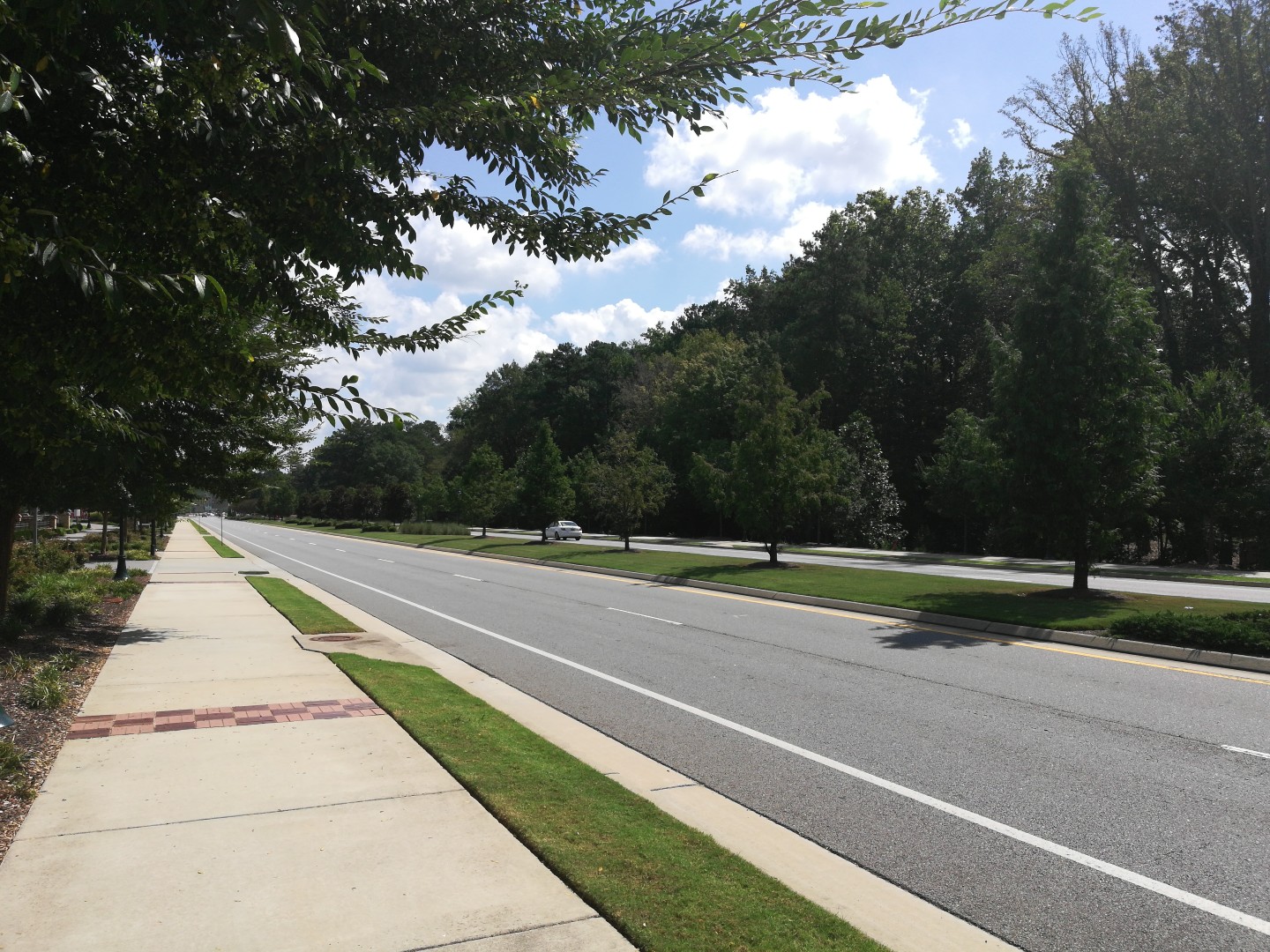 Abernathy Rd - Sandy Springs, Georgia - Sep 2018