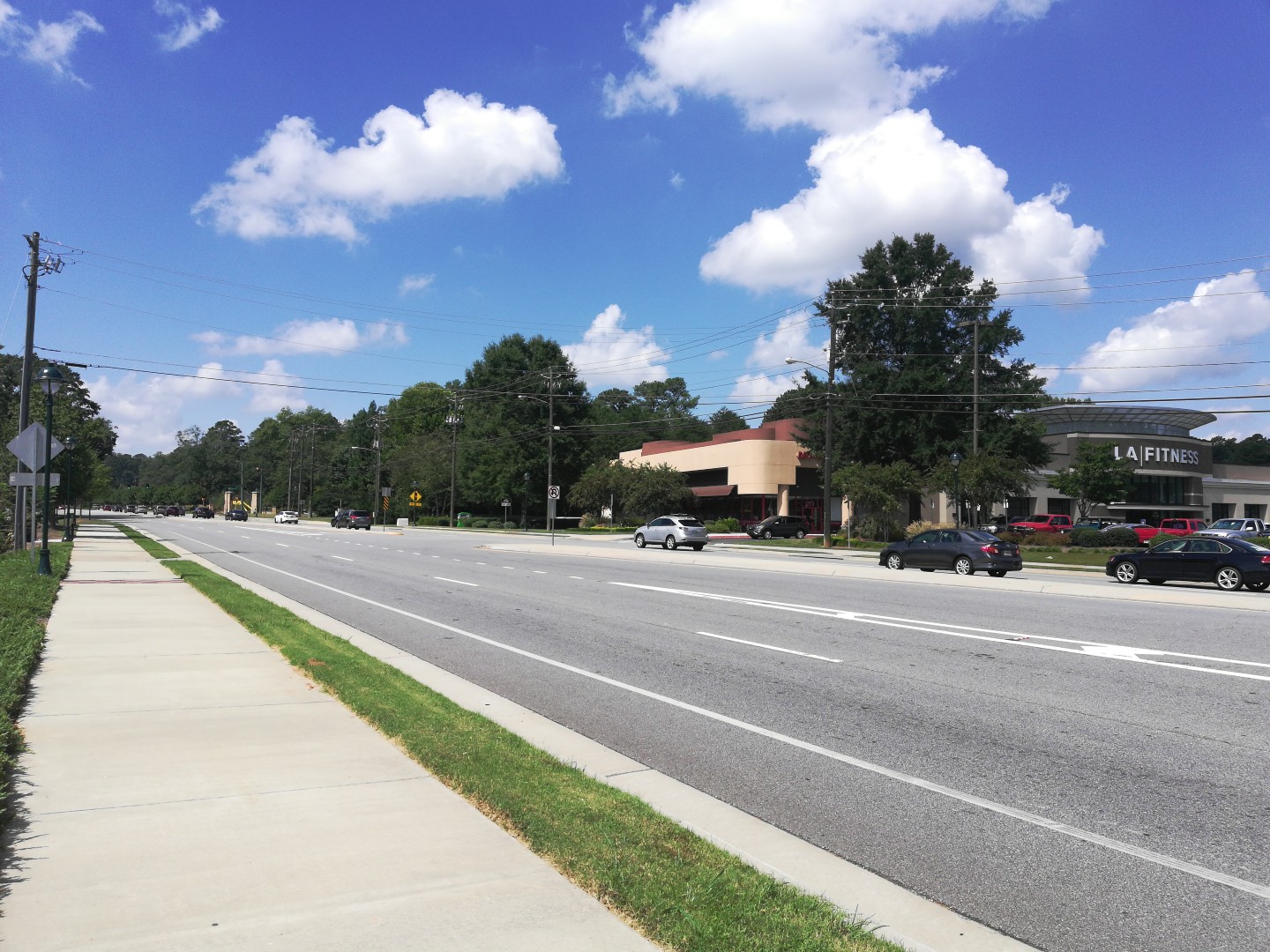 Abernathy Rd - Sandy Springs, Georgia - Sep 2018